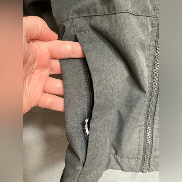 Kids' Columbia Jacket - Size XXS 4-5 - Fleece lined w/ hood & pockets - Picture 7 of 9